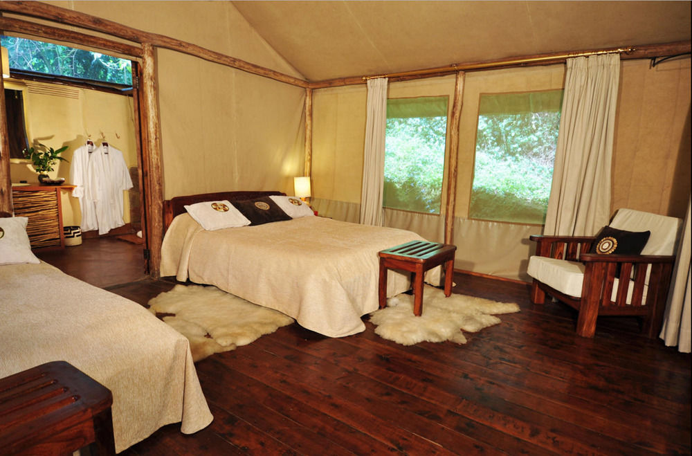 Sanctuary Gorilla Forest Camp 호텔 Ntungamo  외부 사진